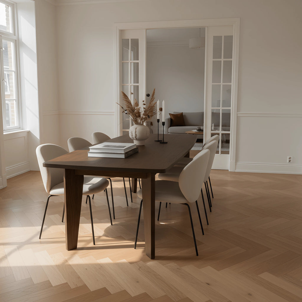 Massief eiken eettafel Lumiere – Ton – handgemaakt in Nederland