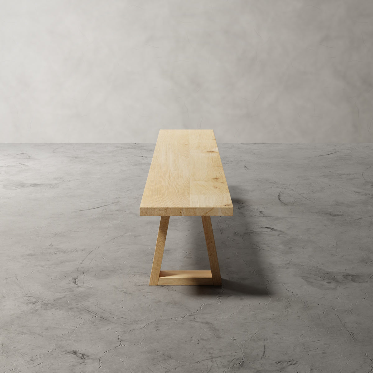 Atelier Bank in naturel eiken vanaf de kop, met trapeziumframe