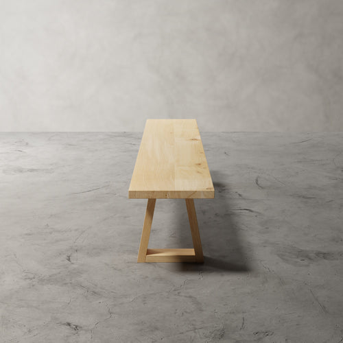 Atelier Bank in naturel eiken vanaf de kop, met trapeziumframe