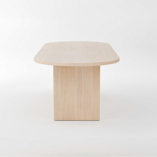 No Fuzz – Eiken Fineer Eettafel – Plat Ovaal  – Rechte Rand – Naturel Lak