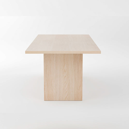 No Fuzz – Eiken Fineer Eettafel – Rechthoekig – Rechte Rand – Naturel Lak