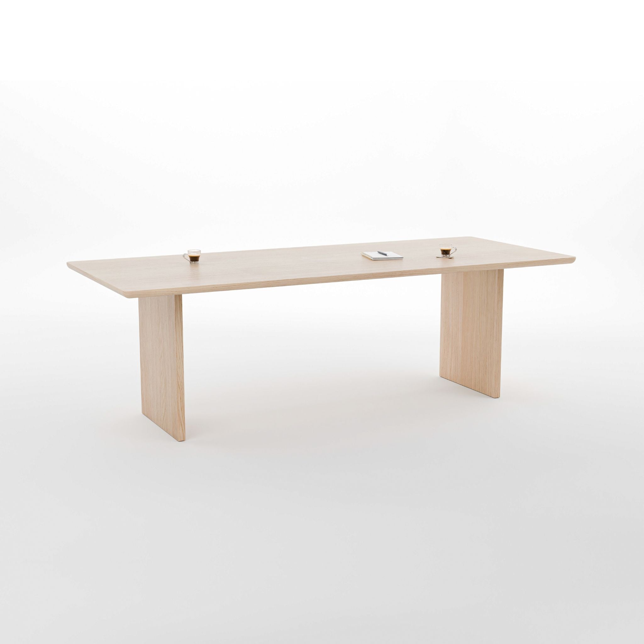 No Fuzz – Eiken Fineer Eettafel – Rechthoekig – Ronde Rand – Naturel Lak