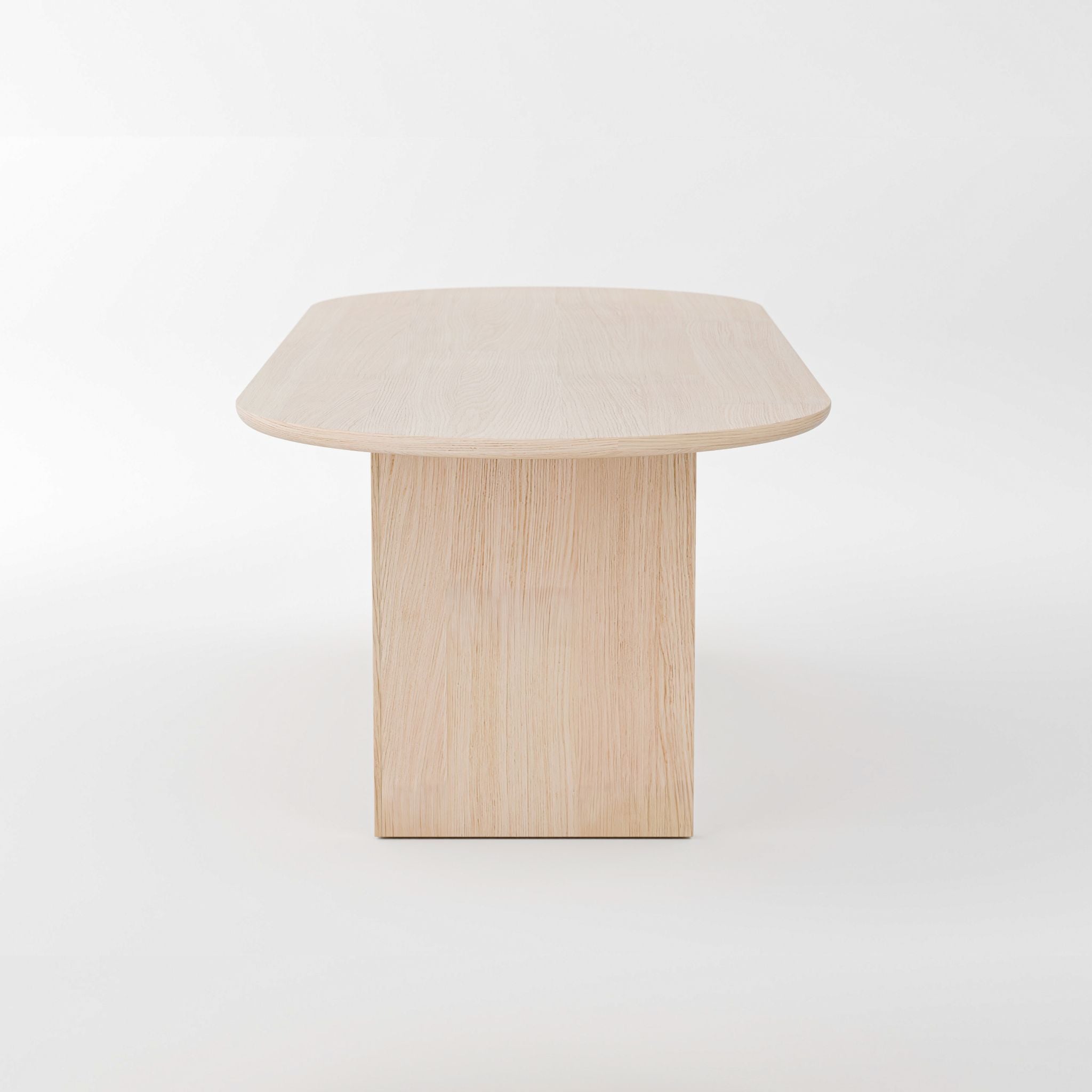 No Fuzz – Eiken Fineer Eettafel – Plat Ovaal – Ronde Rand – Naturel Lak