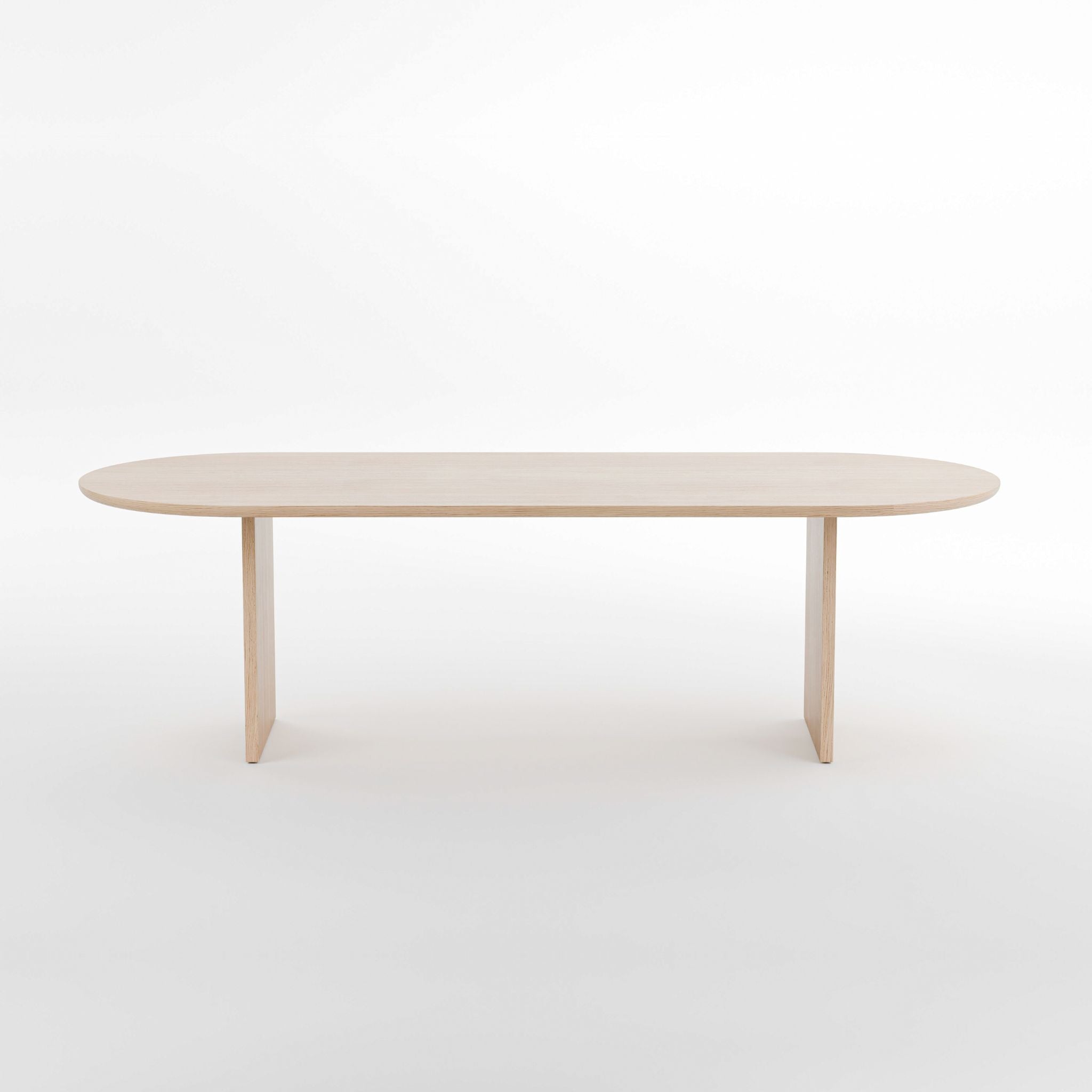 No Fuzz – Eiken Fineer Eettafel – Plat Ovaal – Ronde Rand – Naturel Lak