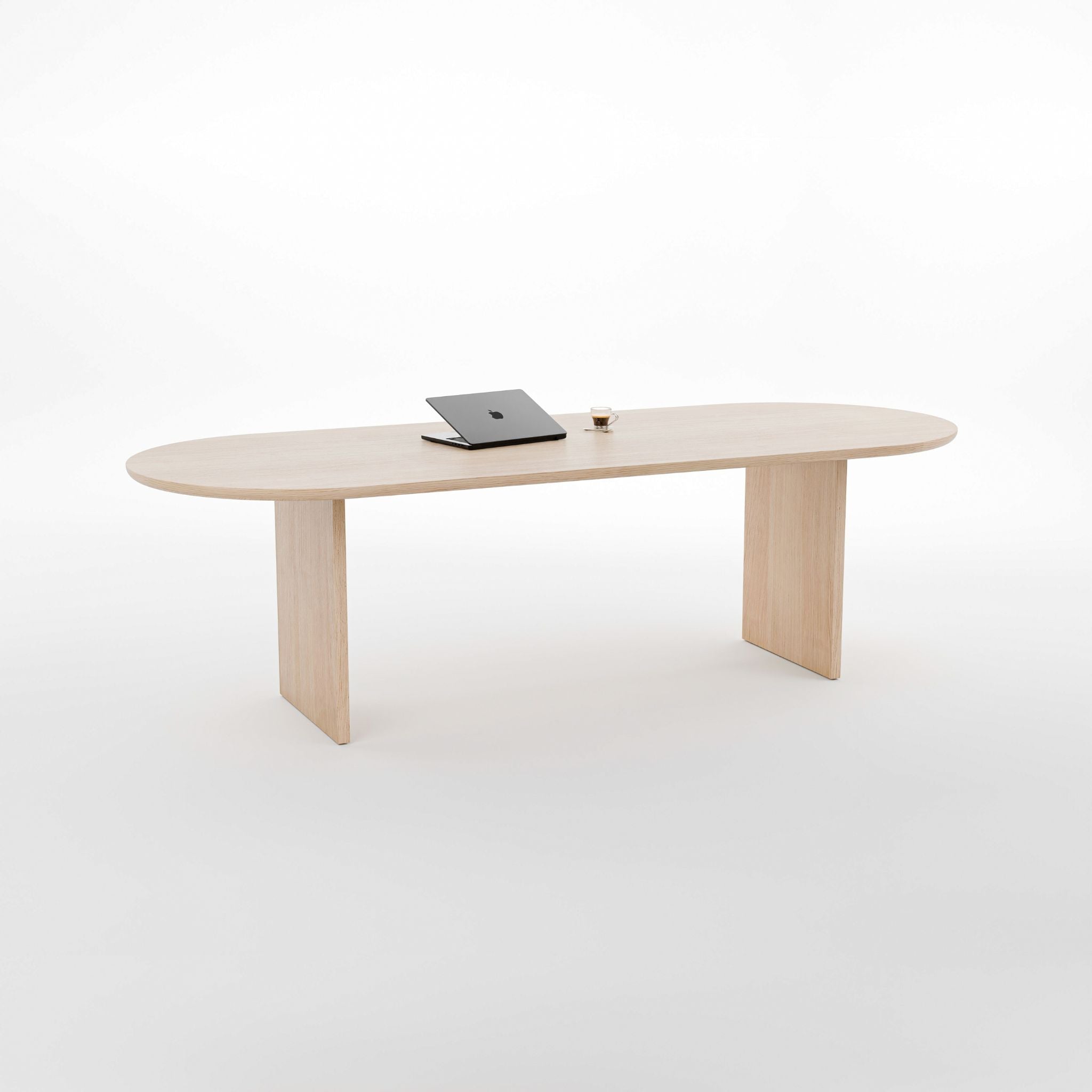 No Fuzz – Eiken Fineer Eettafel – Plat Ovaal – Ronde Rand – Naturel Lak