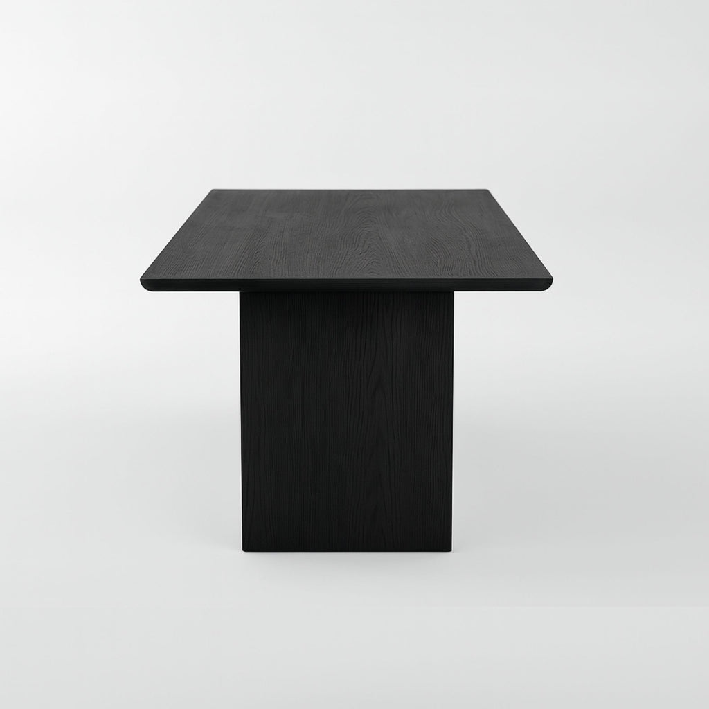 No Fuzz – Eiken Fineer Eettafel – Rechthoekig – Ronde Rand – Zwarte Lak